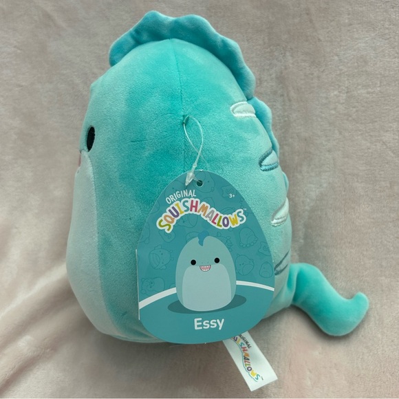 Essy the Eel Squishmallow - Picture 5 of 5